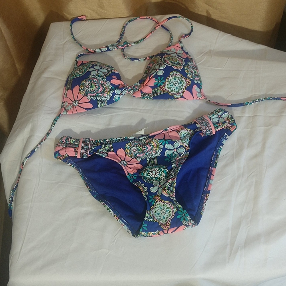 Hobie sexy little bikini